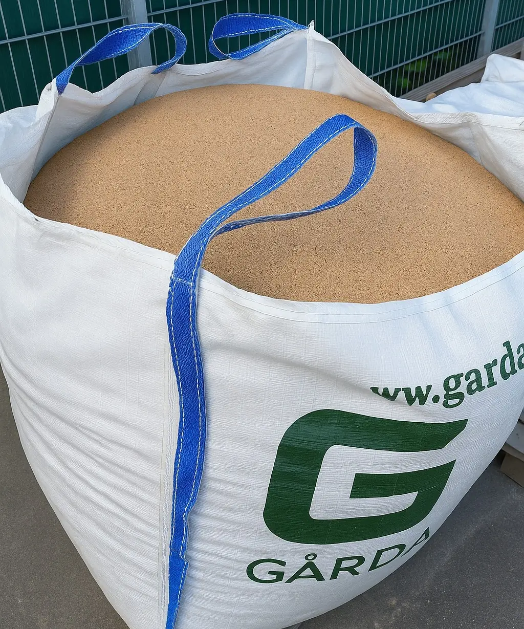 Fallskyddssand och bakbar sandlådesand i big bag, storsäck