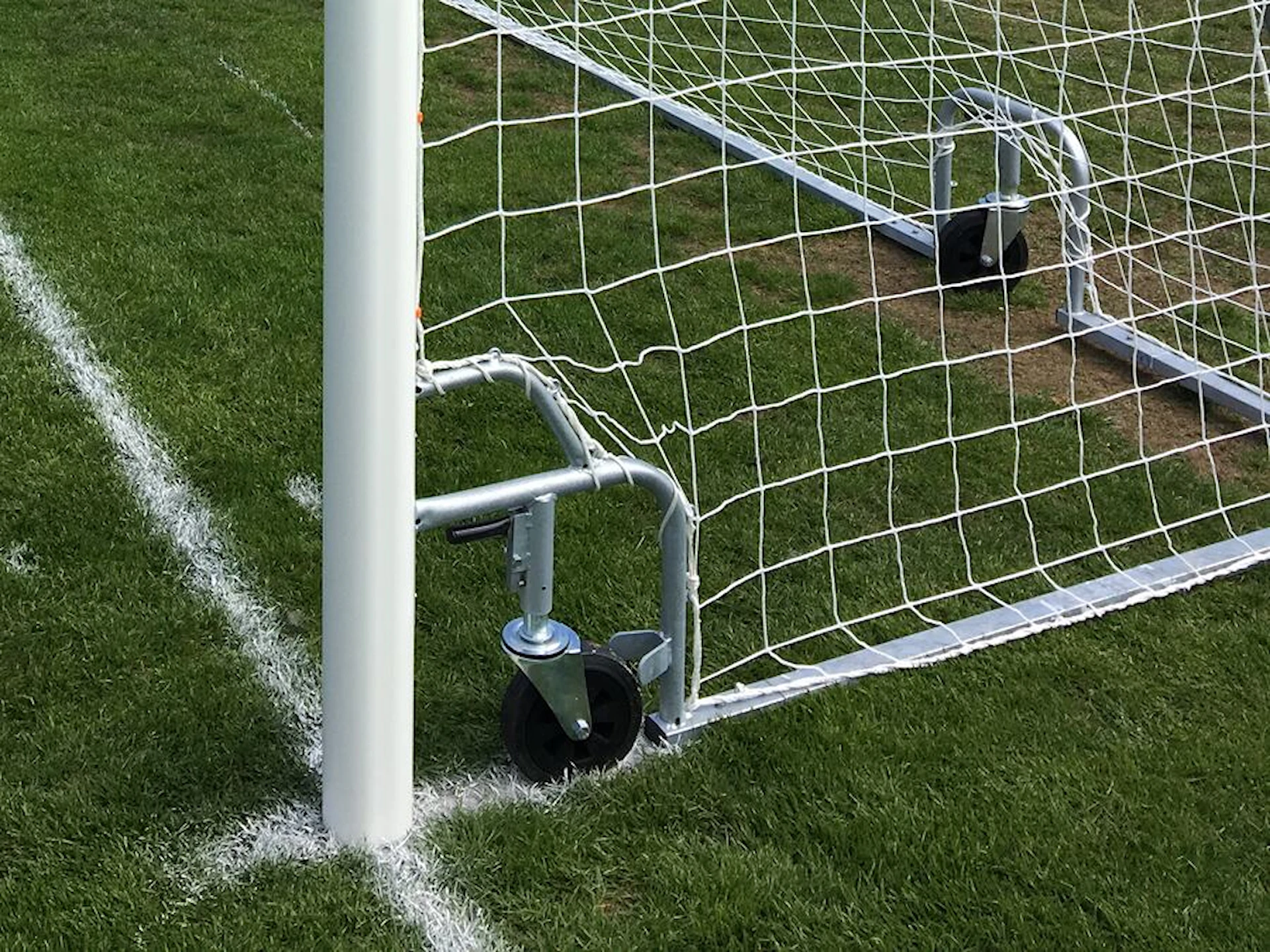 Fotbollsmål 7 mot 7 Smartlift – Vit aluminium - Bild 3