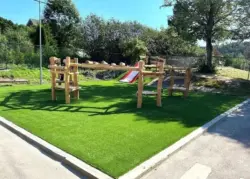 Hjällbo playgreen konstgräs på lekplats